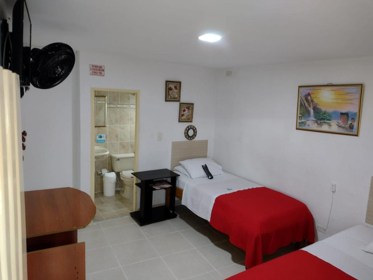 Hotel Mirador Plaza Pereira Esterno foto