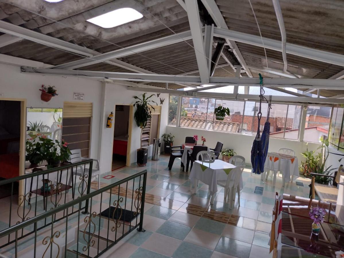 Hotel Mirador Plaza Pereira Esterno foto
