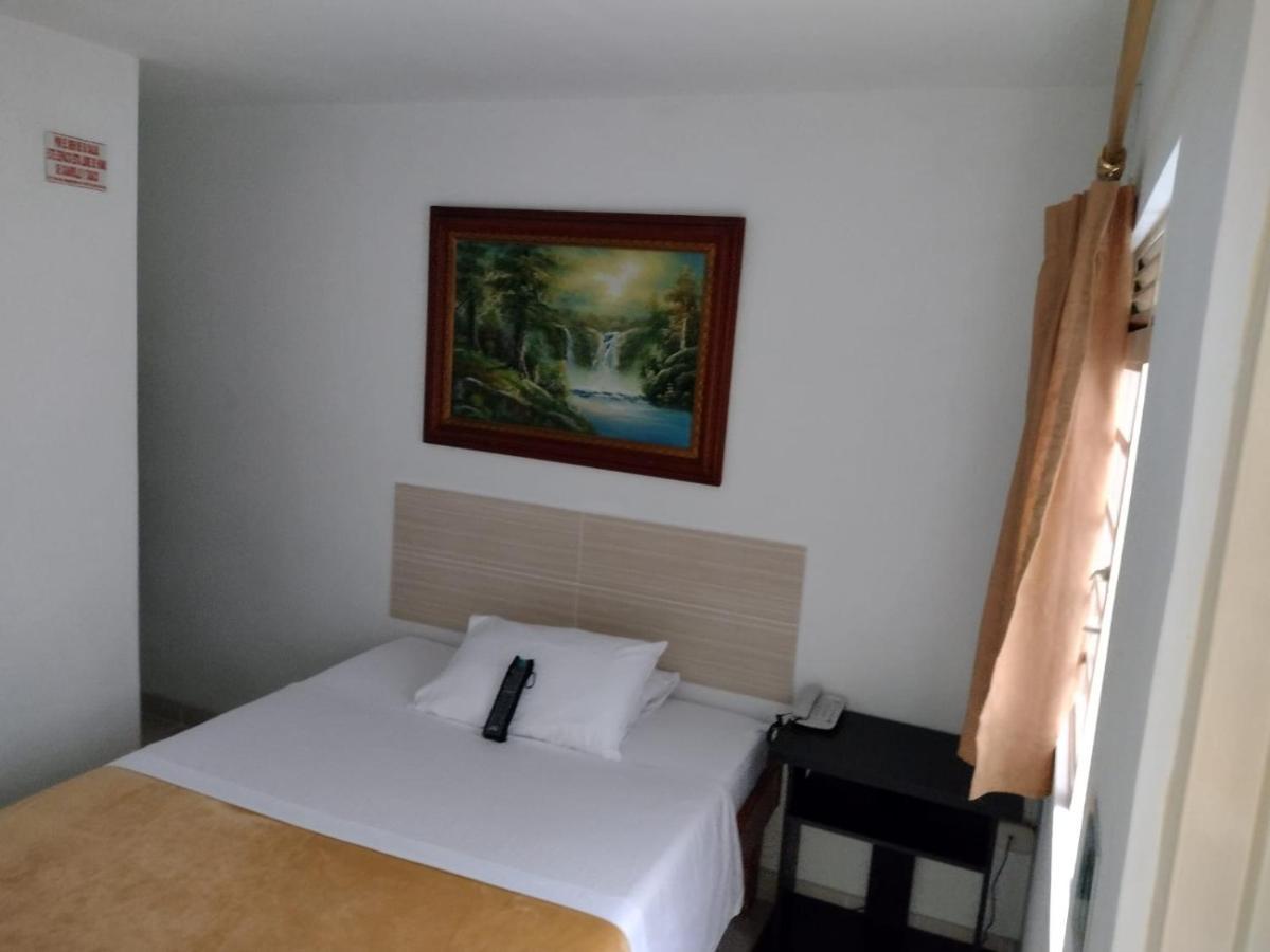 Hotel Mirador Plaza Pereira Esterno foto