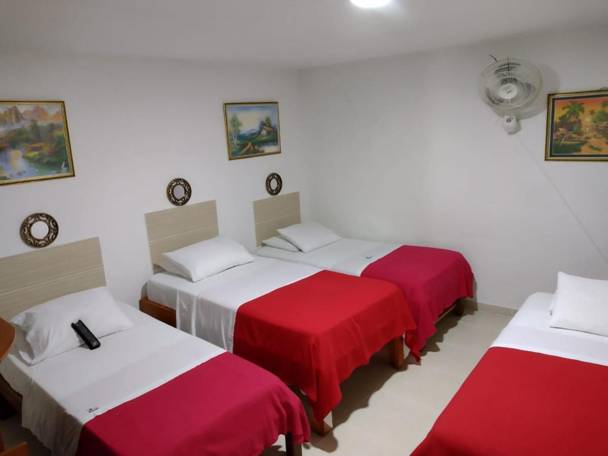 Hotel Mirador Plaza Pereira Esterno foto